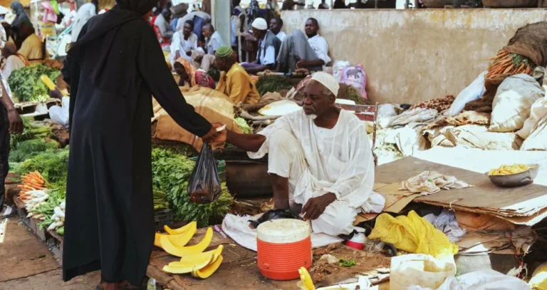 انهيار جديد للجنيه السوداني يُعمّق التدهور المعيشي جراء الحرب