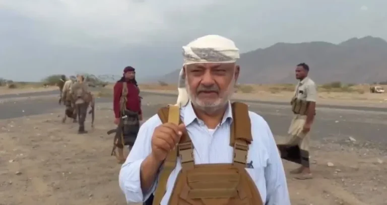 محافظ الحديدة لـ«الشرق الأوسط»: قواتنا تتقدم وعازمون على تحرير كامل الساحل الغربي