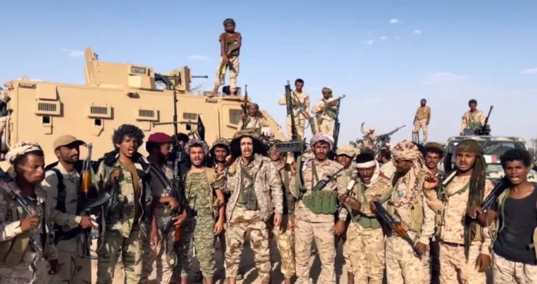 معارك اليمن... فتح محاور جديدة يربك التحصينات الحوثية