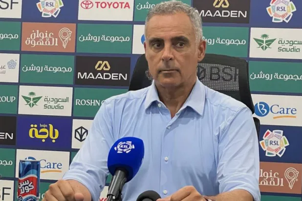 غوميز: افتقدنا التركيز الهجومي أمام الرياض