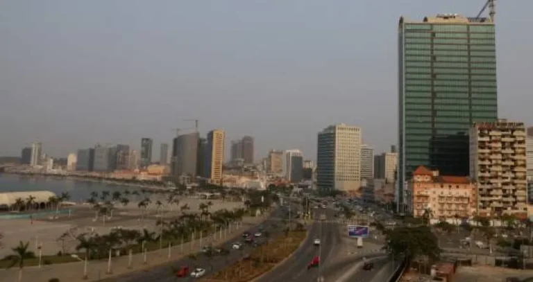 أنغولا تسعى إلى فتح سوق سنداتها المحلية أمام الأجانب لتوسيع قاعدة التمويل