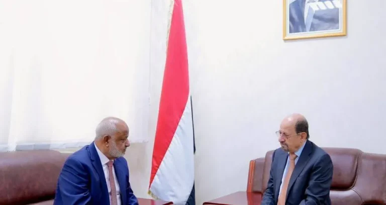 رئيس الوزراء اليمني: معركة استعادة الدولة لا تنتهي بتغير خطوط التماس