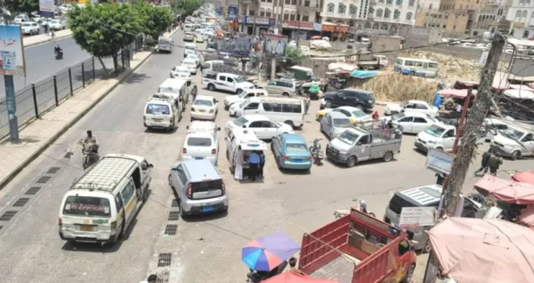 انقلابيو اليمن يرفعون أسعار الوقود ويعمّقون المعاناة