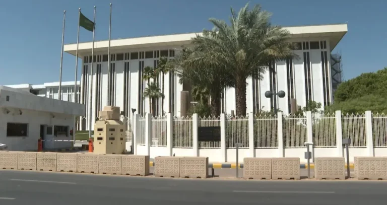 السعودية ترفع أسعار الفائدة 25 نقطة أساس عقب قرار «الفيدرالي»
