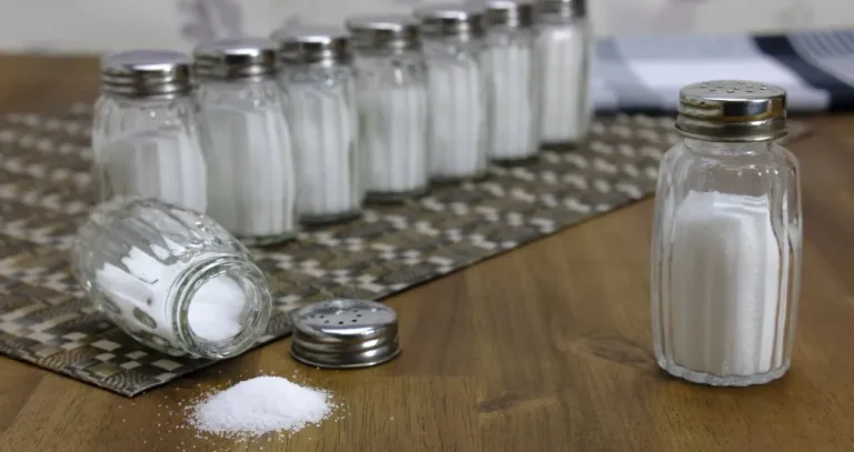 10 بدائل للملح قد تساعد في خفض ضغط الدم