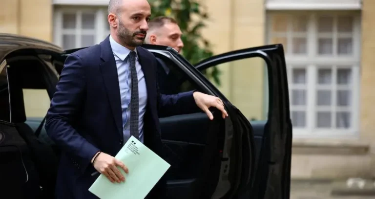 فرنسا تدعو «الاتحاد الأوروبي» لاستخدام غَرامات «غوغل» لخفض أعباء الموازنة