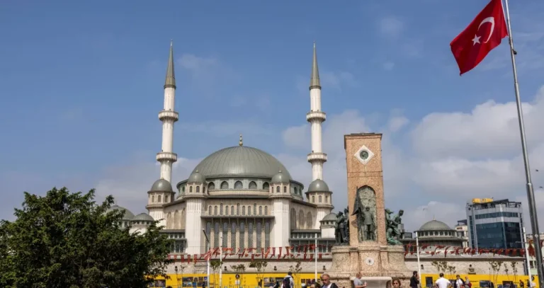 أزمة صناديق الاستثمار تدفع تركيا لتعديل قوانين الأسواق