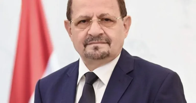 رئيس الوزراء اليمني يُشدِّد على تطبيع الأوضاع بالمناطق المستعادة