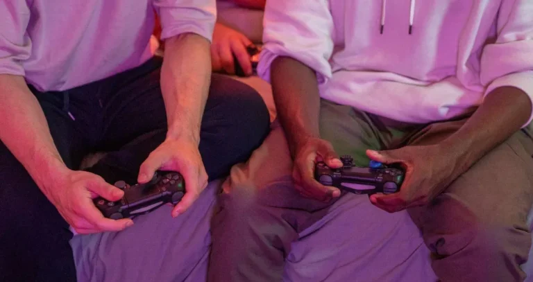 هل يمكن لألعاب الفيديو أن تساعد في علاج الاكتئاب والقلق؟