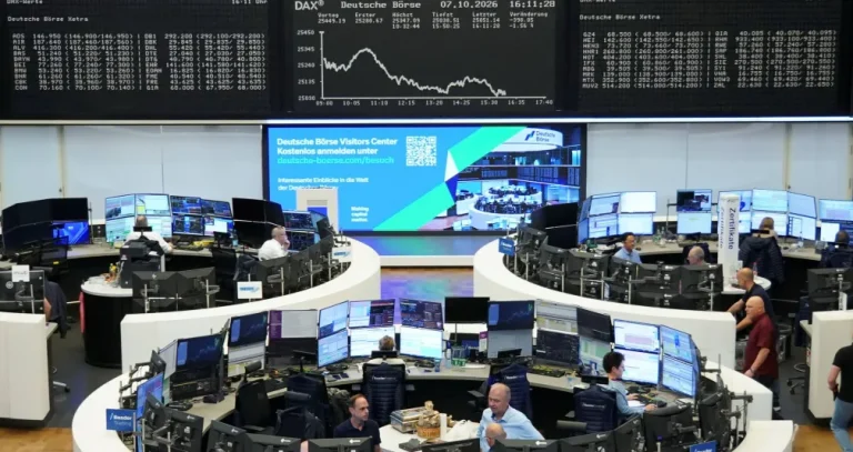 الأسهم الأوروبية تتراجع مع هبوط البنوك لأدنى مستوى في أكثر من 3 أشهر