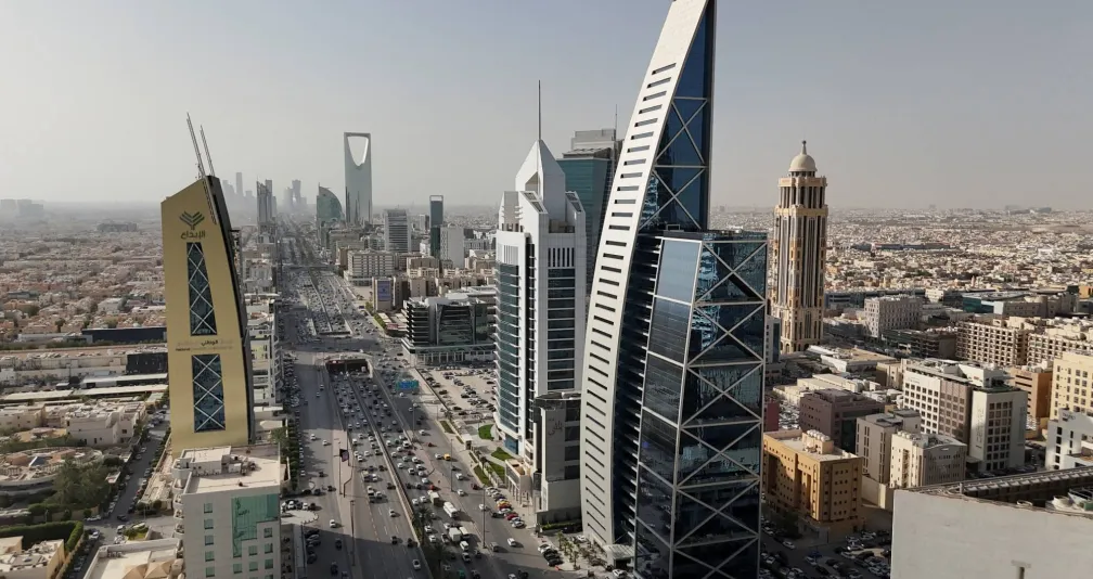 من أمن الإمدادات إلى الذكاء الاصطناعي... قضايا تجمع قادة الطاقة العالميين في الرياض