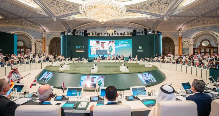 عبد العزيز بن سلمان: الرياض عاصمة أمن الطاقة... والسعودية ماضية في الوفاء بالتزاماتها