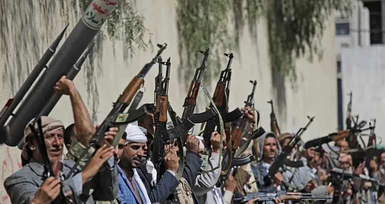الحوثيون ونقض العهود... سلام على الورق ومكاسب على الأرض