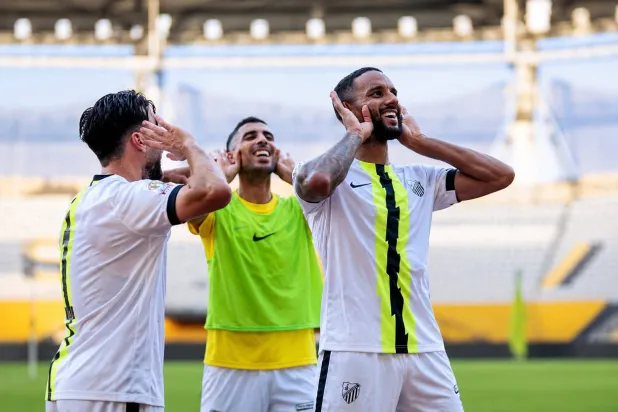 «أبطال أفريقيا»: المغرب الفاسي والهلال السوداني إلى دور المجموعات