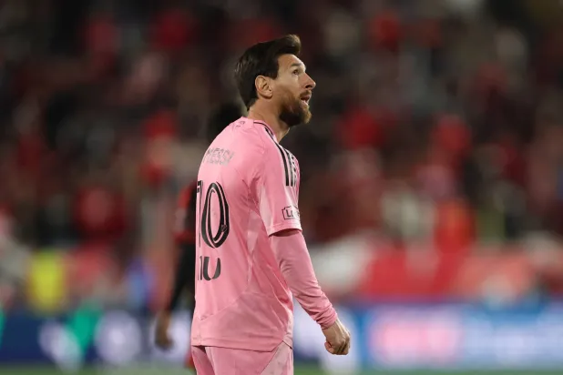 ميسي وهالاند ورودري ضمن العشرة الأوائل بترتيب الكرة الذهبية... وبيلينغهام الـ11