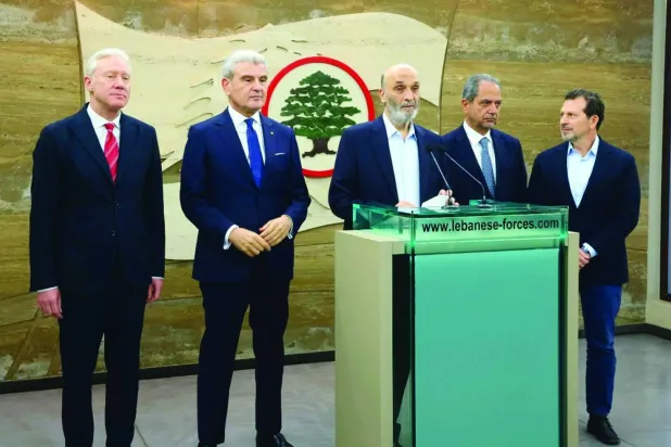 «متفجرات حزب الله» تؤزم الحكومة اللبنانية