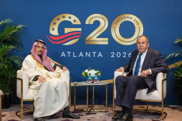 وزير الخارجية السعودي يبحث تعزيز أمن المنطقة مع لافروف ونظيرته الكندية
